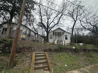 1218 Compton St, Dallas, TX 75203