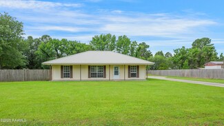1028 Roberts St, Breaux Bridge, LA 70517