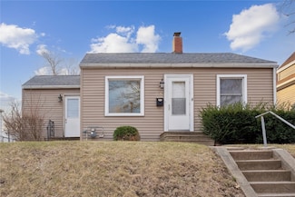1815 E Ave NE, Cedar Rapids, IA 52402