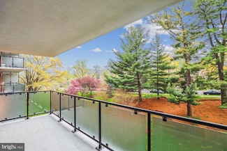 4201 Cathedral Ave NW Unit 507W, Washington, DC 20016