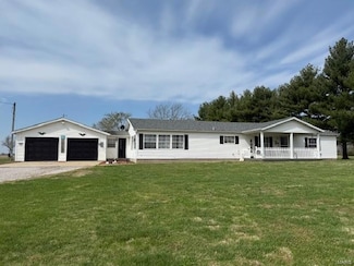 837 Pokey Rd, Pocahontas, IL 62275