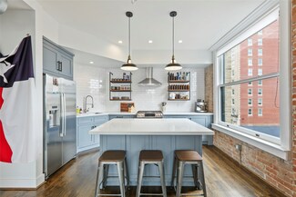 201 Main St Unit 5A, Houston, TX 77002