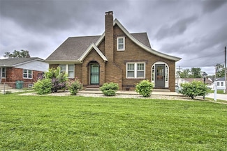 2202 N Main St, Decatur, IL 62526