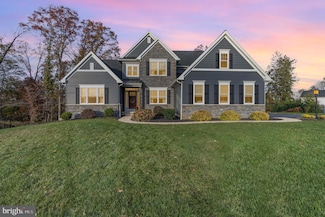 11 Highland Terrace Ct, Boiling Springs, PA 17007