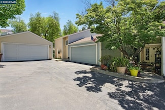 446 Camelback Rd, Pleasant Hill, CA 94523