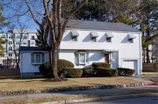 38 Longfellow Rd, Newton Lower Falls, MA 02462