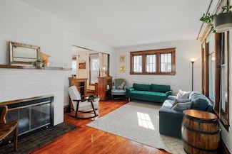 1918 Newton Ave N, Minneapolis, MN 55411