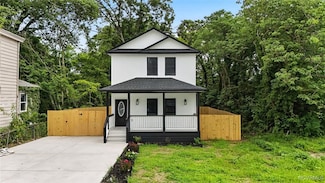 409 Mistletoe St, Petersburg, VA 23803
