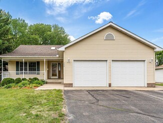 508 6th St S, Waterville, MN 56096