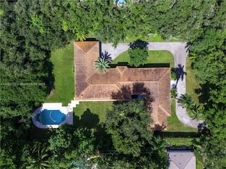 7020 Almansa St, Coral Gables, FL 33143