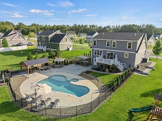 16 Daniels Dr, Lee, NH 03861