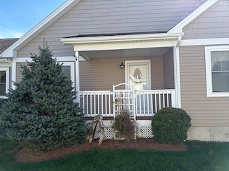 67 Virginia Dr Unit 67, Rochdale, MA 01542