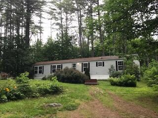 898 Gardiner Rd, Wiscasset, ME 04578