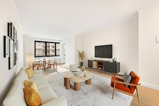 345 E 81st St Unit 11D, New York, NY 10028