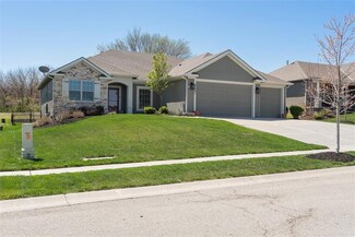 21201 W 190th Terrace, Spring Hill, KS 66083