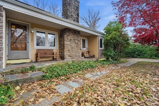 1108 New Britain Ave, Rocky Hill, CT 06067