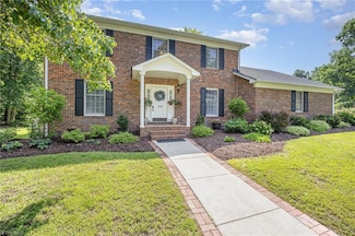 1101 Shalimar Ct, High Point, NC 27262