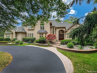 4532 Franklin Mill Rd, Bloomfield Hills, MI 48301