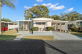 980 7th St NW Unit 53, Largo, FL 33770