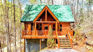 2310 Raymond Hollow Rd, Sevierville, TN 37876