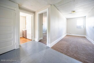 1561 S 7th St Unit 2, Louisville, KY 40208
