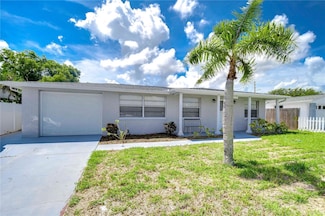 3248 Eisenhower Dr, Holiday, FL 34691