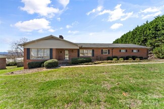 110 Stephens Dr, Morganton, NC 28655