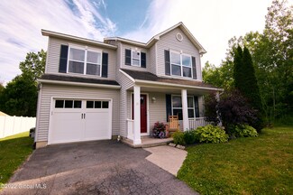 13 Timothy Dr, Schuylerville, NY 12871