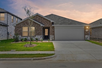 215 Sugarlands Dr, Greenville, TX 75402