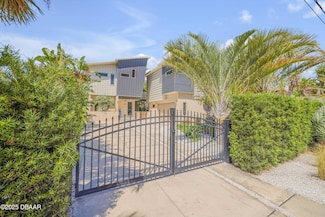 208 Dune Cir, New Smyrna Beach, FL 32169