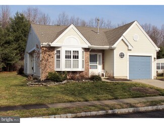 717 Cascade Dr N, Mount Laurel, NJ 08054