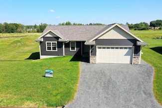 426 N Cherry St, Stetsonville, WI 54480