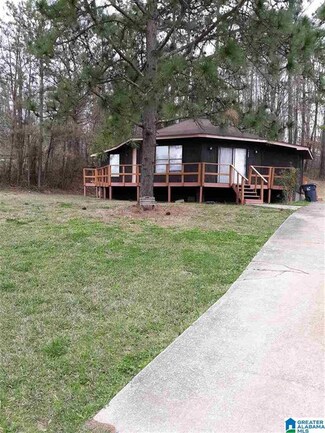 1405 Gloria Ln, Weaver, AL 36277
