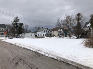 104 South St, Rutland, VT 05701