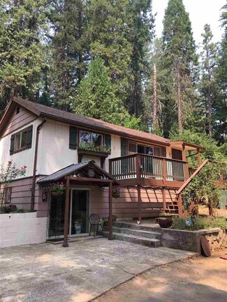 30684 Crag View Dr, Dunsmuir, CA 96025