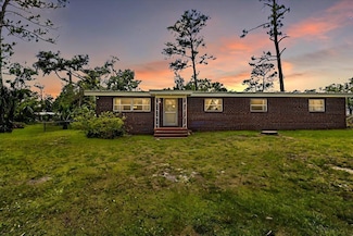 301 Manila Ave, Perry, FL 32347