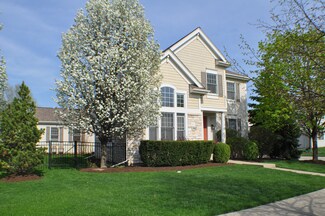 1667 Bluestem Ln, Glenview, IL 60026