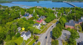 37 Washington St, Wiscasset, ME 04578