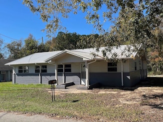 28423 Central St, Gantt, AL 36421