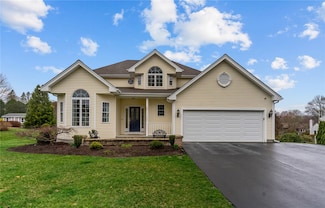 101 Hunt Ave, Wakefield, RI 02879
