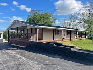 44 Lawrence Ln, Flemingsburg, KY 41041