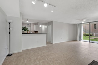 7832 Sonoma Springs Cir Unit 108, Lake Worth, FL 33463