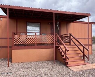 2437 N Firehouse Ln, Huachuca City, AZ 85616