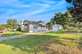 28 Boston Ave, Lewiston, ME 04240