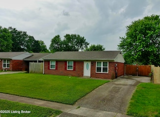 119 E Blue Jay Rd, Louisville, KY 40229