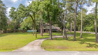 920 Forest Cove Dr, Kingwood, TX 77339