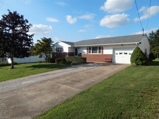 1011 State St, Harrisville, WV 26362