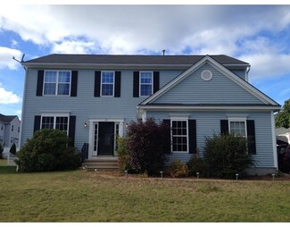 26 Oriental St, Worcester, MA 01605