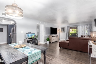 3825 E Camelback Rd Unit 251, Phoenix, AZ 85018