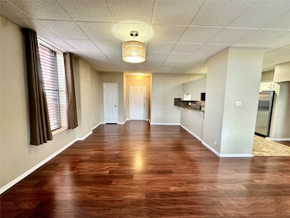 801 6th St N Unit 301, Texas City, TX 77590